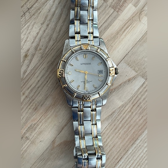 Vitesse Men’s Watch Vintage Two Tone Bracelet and Case Gray Dial Date Window - Picture 3 of 12